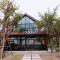 Canvas Family Home