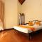 Tree Breeze Inn