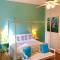 Creole Gardens Guesthouse and Inn