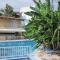 YANNA Studios & Apartments