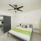 Casa Verde Hotel - Steps to the Beach, Pool, Restaurant & Bar