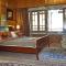 Badjoeri Ethnic Wooden Homestay - Bandung