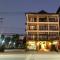 Riverside House Hotel