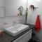 Ferienwohnung-Apartment-Seeblick-in-Plaza-Marit-Residenz