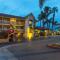 Ramada by Wyndham Costa Mesa/Newport Beach - Costa Mesa