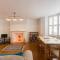 Host & Stay - Victoria Gardens