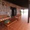 CERCADO DEL MEDIO, CHALET con PISCINA PRIVADA