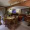 FOREST RETREAT Luxury Villas