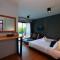 Canvas Family Home - Trat