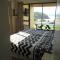 Wild Bay - Hole in the Wall Resort