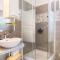 Holiday Home Giovanni Vabriga with private Jacuzzi