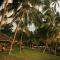 Bon Ton Antique Wooden Villas