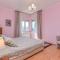 Foto: HomeLike Two Bedroom Apartment with Park View 17/30