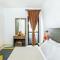Xenios Dolphin Beach Hotel