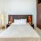 Xenios Dolphin Beach Hotel