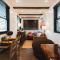 The Hacienda Beautiful New Container Home 12 min to Magnolia - Waco