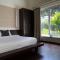 StayVista at Villa Esencia with Pvt Pool & Gym in North Goa - 西奥利姆