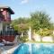 Summer Breeze Villa