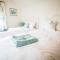 Beautiful 3 Bedroom Cottage - Picturesque Retreat