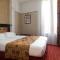 Hotel Eiffel Seine