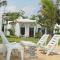 Baanmontra Beach Resort - Bankrut