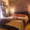 Pretty rooms in Gold and Blue apartment in safe central area - Atény