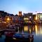 Nancies Place - - A BEAUTIFUL GEORGIAN DUPLEX APARTMENT - - Centre of Old Dartmouth Town - - ONSITE PRIVATE PARKING