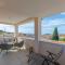 Apartments Luxury and Sea View