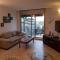 Foto: Beautiful 1 BR near the Beach w/ Ocean View Hertsliya 2/11