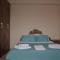 Hotel "VIR"