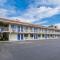 Motel 6-Bakersfield, CA - Airport