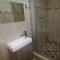 Farm View Guest House - 东伦敦