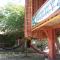 Harry's Ocean House Watukarung Homestay - Kalak