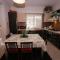 Pine-Tree Apt w/ Private Garden 50 m from the Sea - Golem