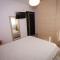 Pine-Tree Apt w/ Private Garden 50 m from the Sea - Golem