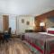 Ramada by Wyndham Albert Lea - ألبرت ليا