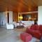 Green Hill Guest House and Apartment