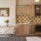 Evelia Apartment