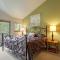 Townhouse Point 303