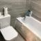 Abbey Wood Station six Bedroom Self Contained House