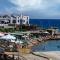 New Yalla Hotel