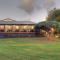 Paradise Hotel & Resort