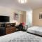 Downtown Hollywood Gardens Inn & Suites