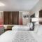 Downtown Hollywood Gardens Inn & Suites