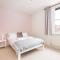 25 Lower Darnborough Charming Base for 5 Guests Near Bishy Rd in York Pass the Keys - York