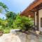 Villa Segara Murti - Stylish Beachfront Villa! - Banjar