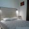 Crescent Rooms