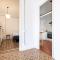 b32-Sunny and Modernist apartment for groups in center - Барселона