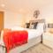 Pure B - Exceptional views of Tamar & Royal William Yard with Free Parking & Wifi