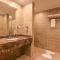 Rivoli Suites